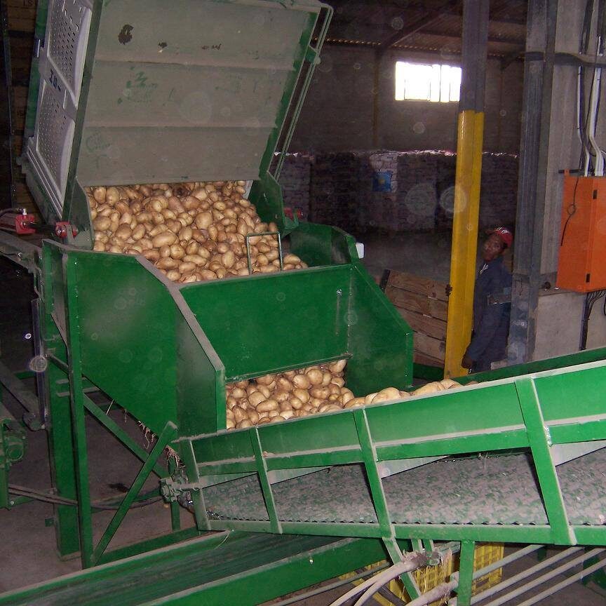 Uniekum Landbou Masjiene (Pty) Ltd | Potato and Onion Handling Specialists in South Africa | Crate Tipper