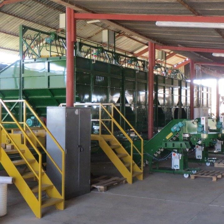 Uniekum Landbou Masjiene (Pty) Ltd | Potato and Onion Handling Specialists in South Africa | Storage Bunkers